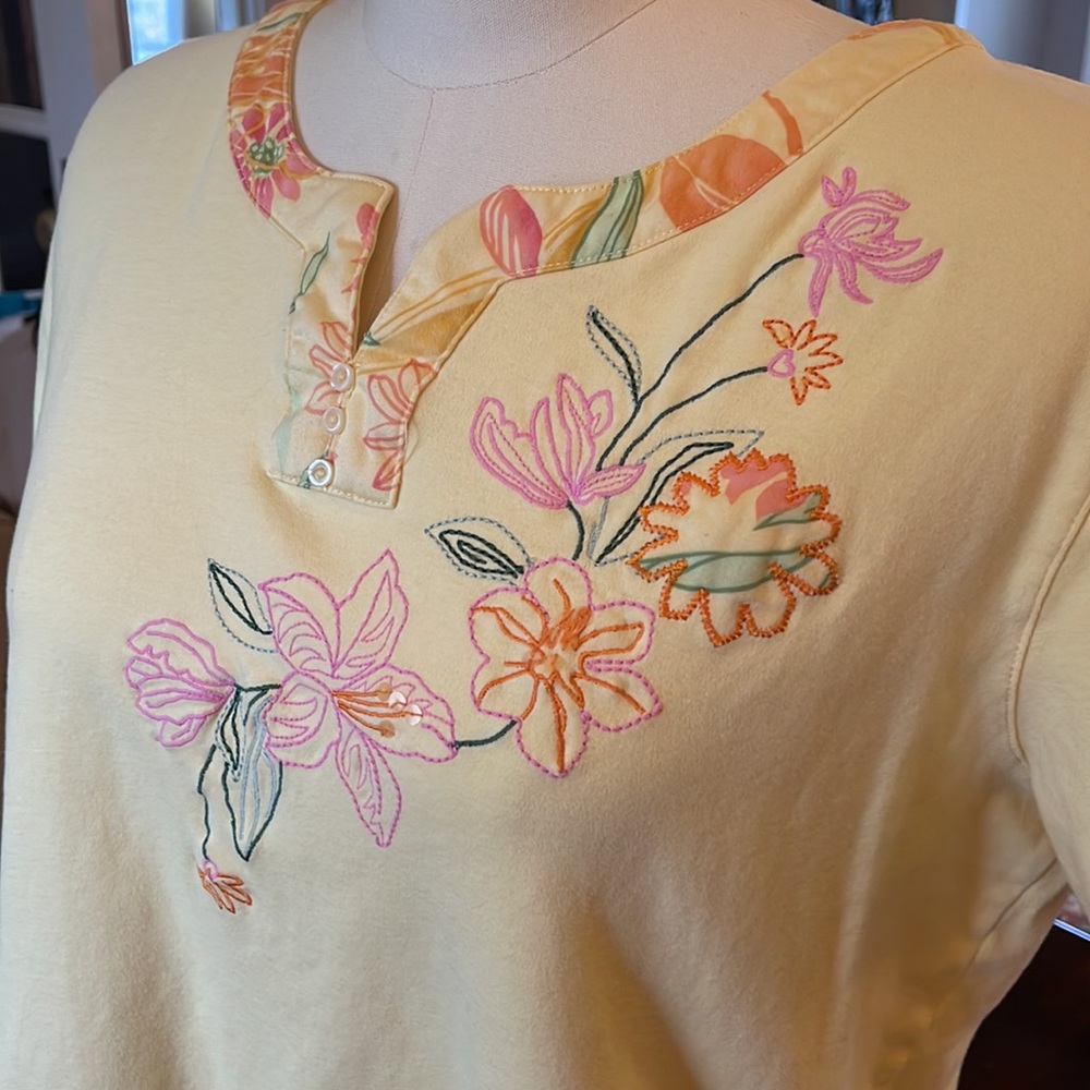 Bright Yellow Tee Embroidered SZ Large